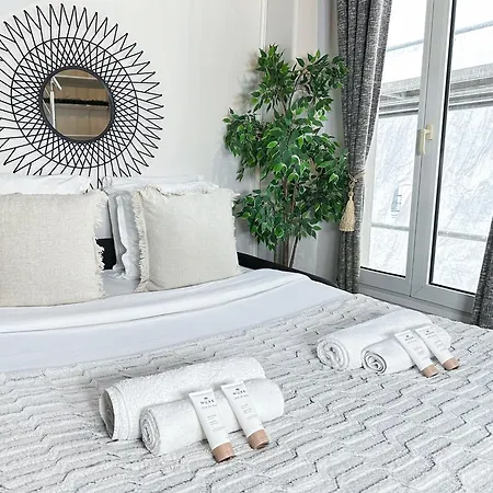 6062 - Stylish Duplex In Olympic Games 2024 Paris