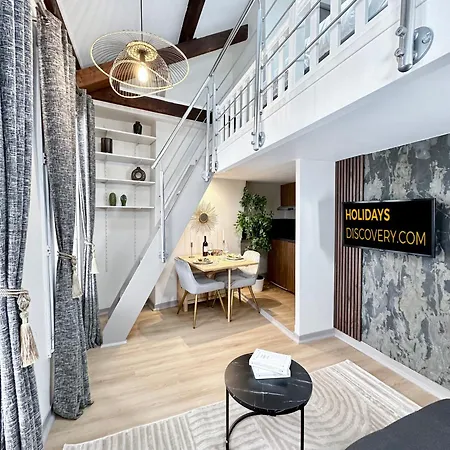 6062 - Stylish Duplex In Olympic Games 2024 *